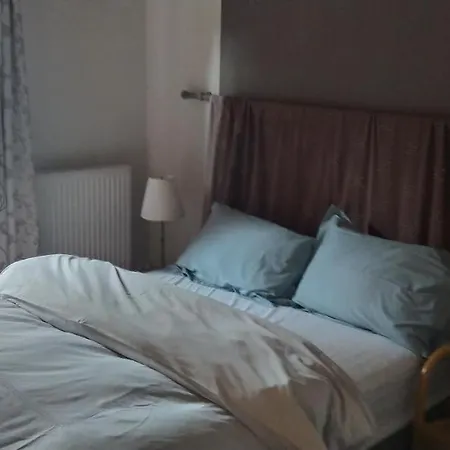 Bed & Breakfast Logement Independant Attenant A Maison Dans Grand Jardin *